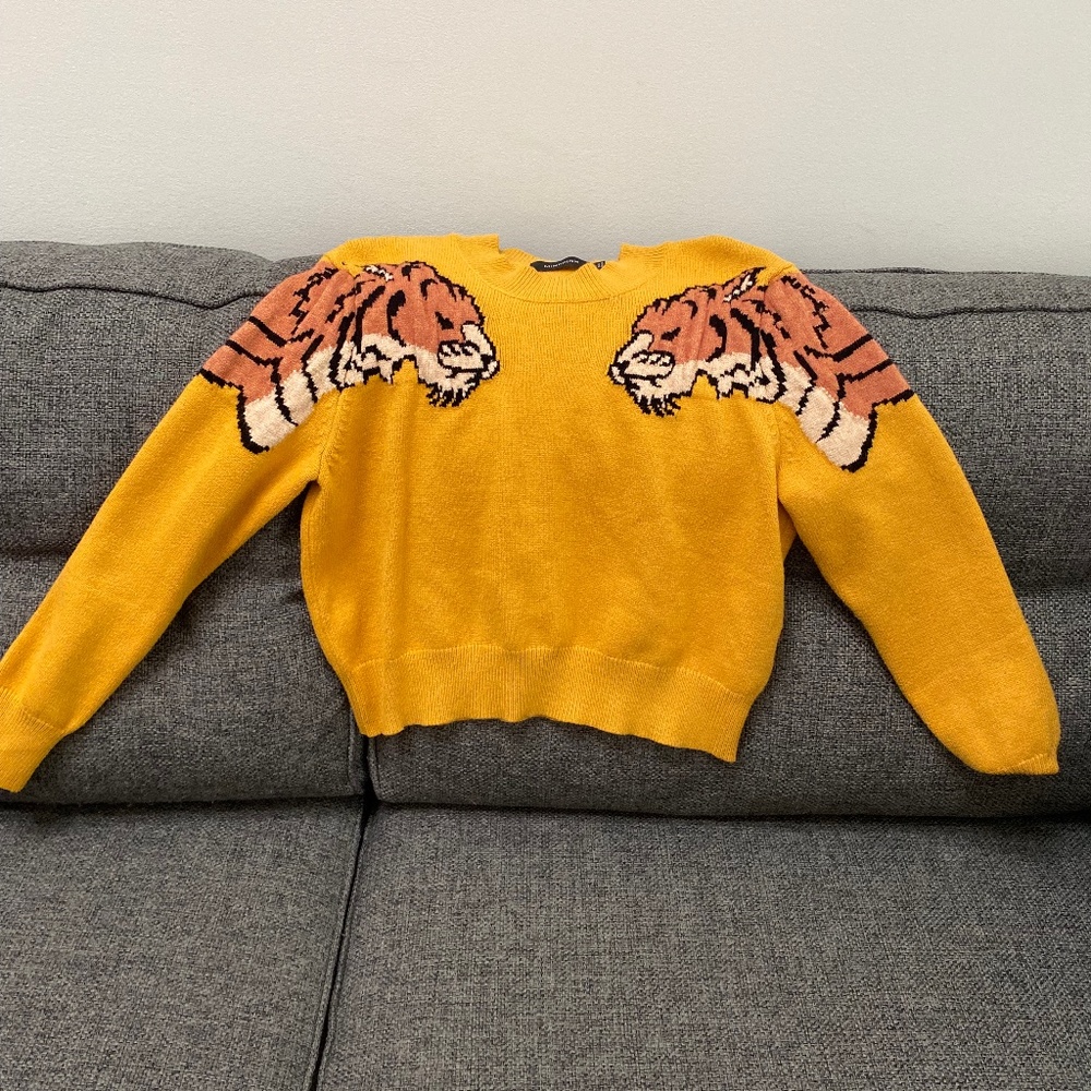 Tiger sweater